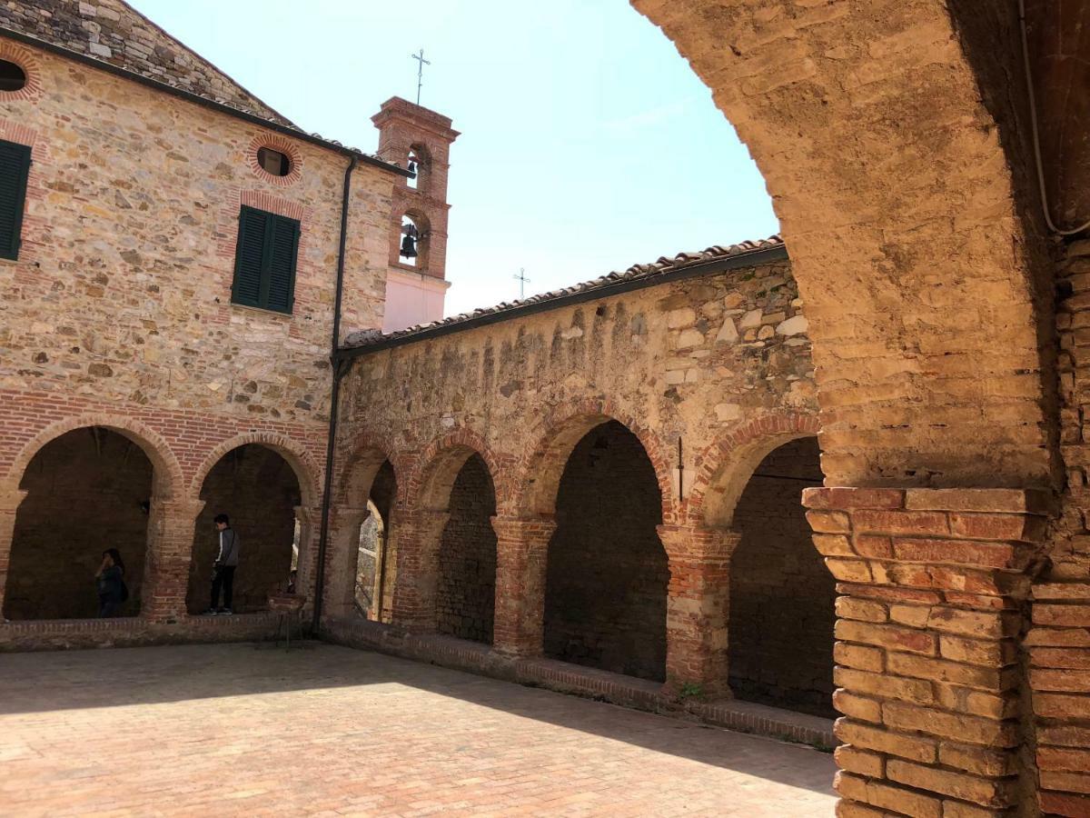 수베레토 La Casa Nel Castello E Il Giardino Segreto 빌라 외부 사진